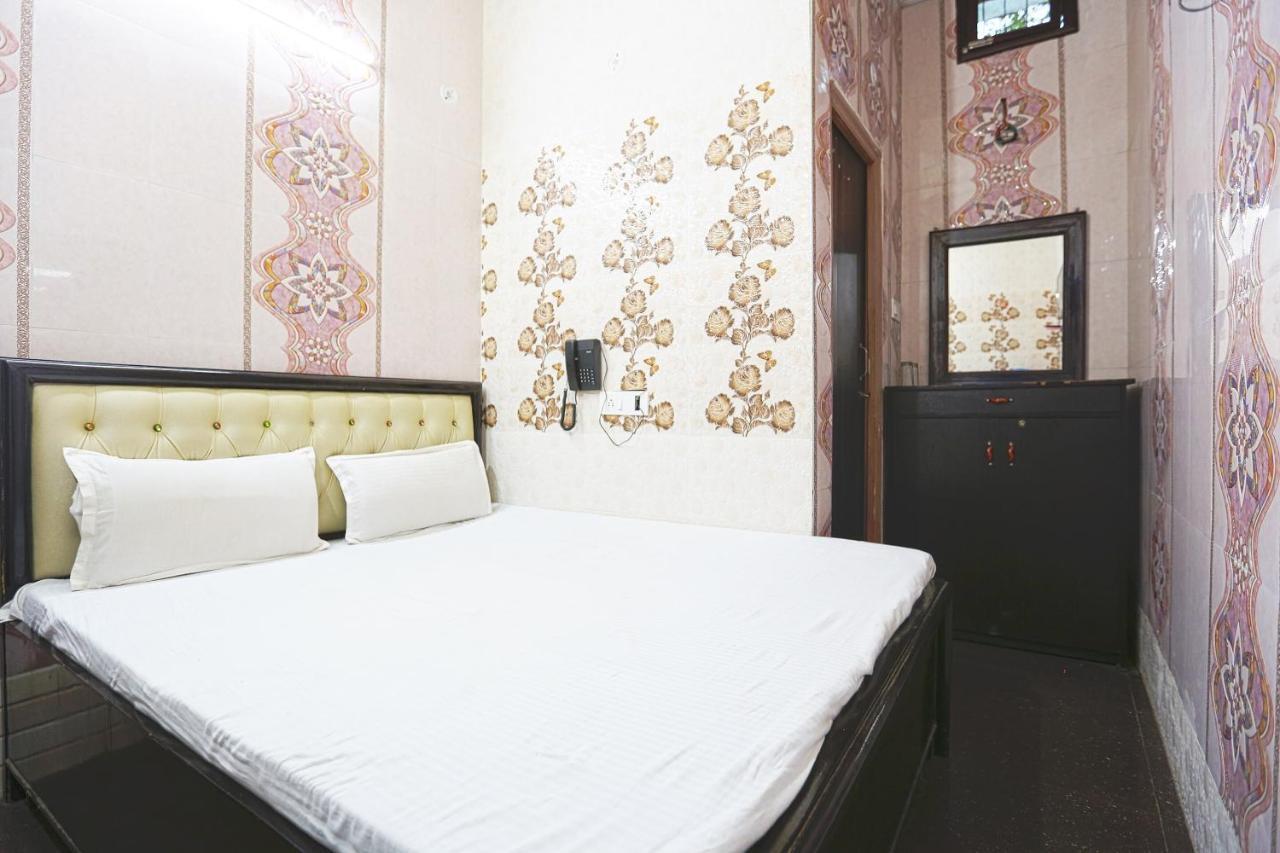 Spot On 43436 Hotel Mannat Spot Moradabad Eksteriør billede
